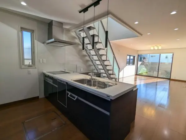 清須市西枇杷島町上新中古戸建