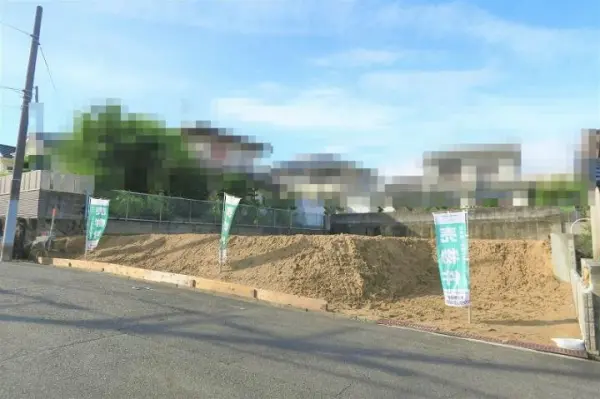 大阪府富田林市寺池台三丁目