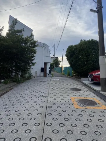 横浜市港南区上大岡東２丁目