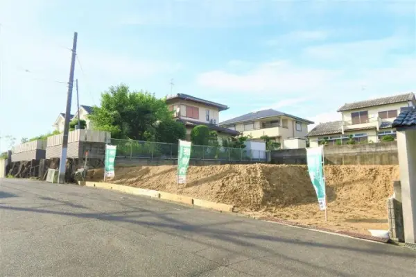 大阪府富田林市寺池台三丁目