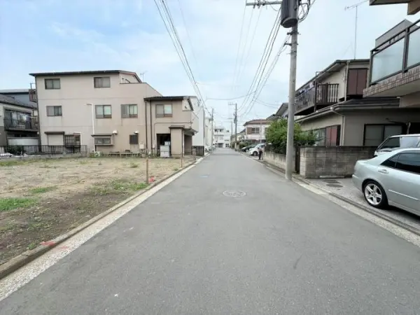 横浜市鶴見区仲通一丁目 ＮＯ，1