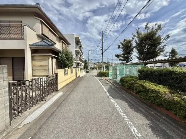 三鷹市大沢４丁目　古家付土地