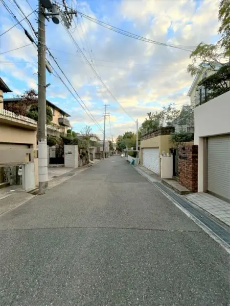 西宮市松ケ丘町中古戸建