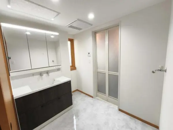 春日井市六軒屋町２丁目中古戸建