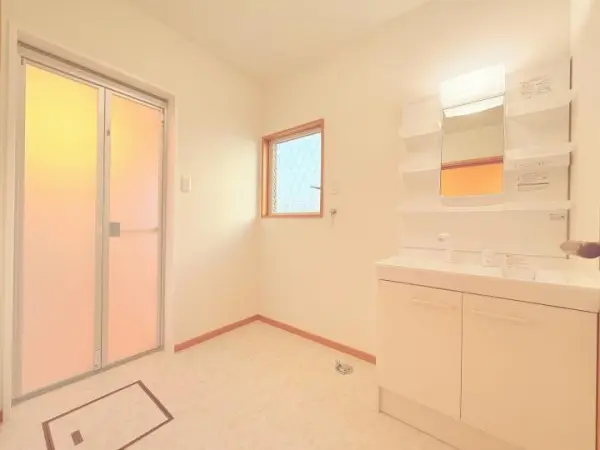 川西市緑台５丁目中古戸建