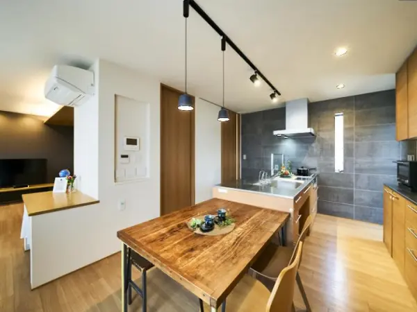 尾張旭市北原山町鳴湫中古戸建