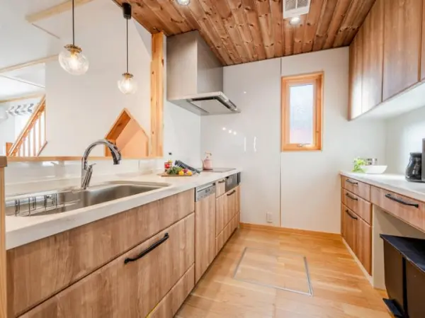 兵庫県宝塚市鹿塩1丁目