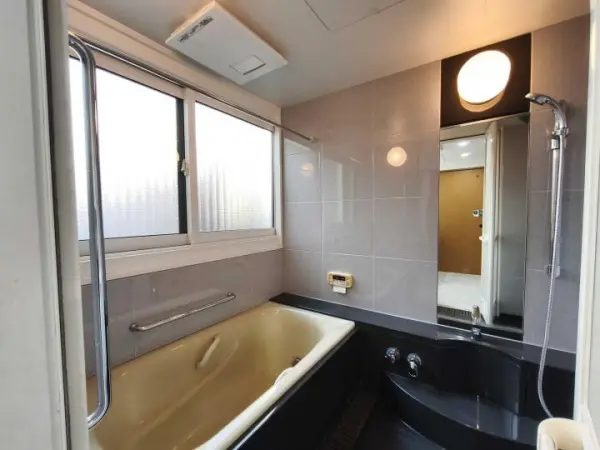 春日井市六軒屋町２丁目中古戸建