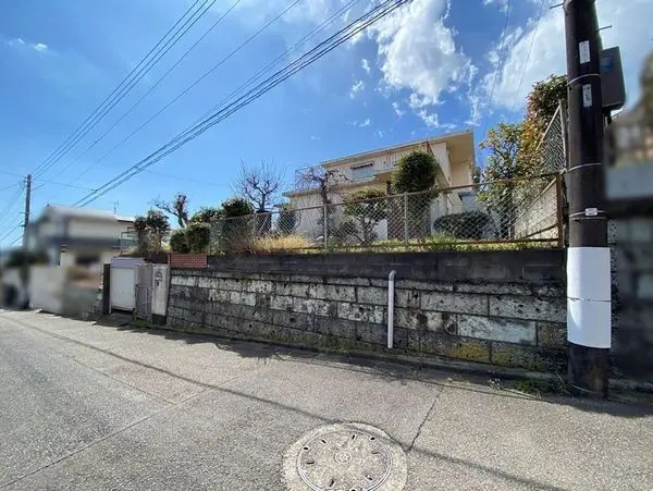 西鎌倉4丁目　古家付土地