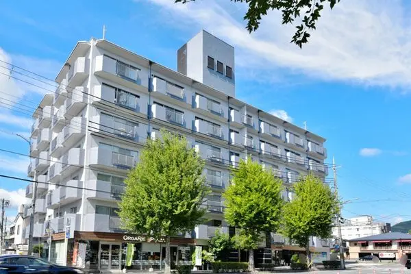 サニーハイム金閣寺