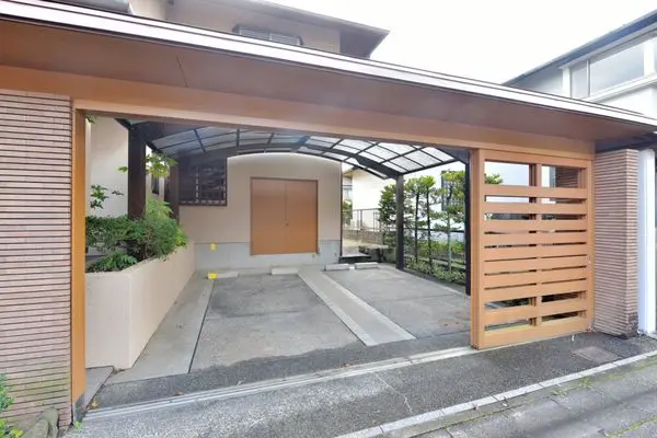 京都市西京区御陵大枝山町★カーポートあり　中古戸建