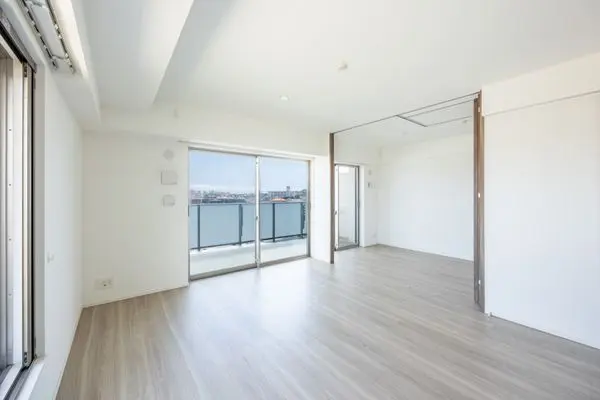 レーベン鵠沼海岸BLUENOVA