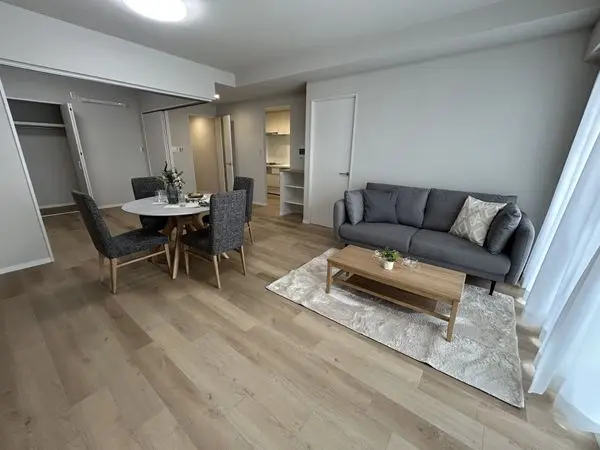 リビングダイニング　家具・備品等は価格に含む。