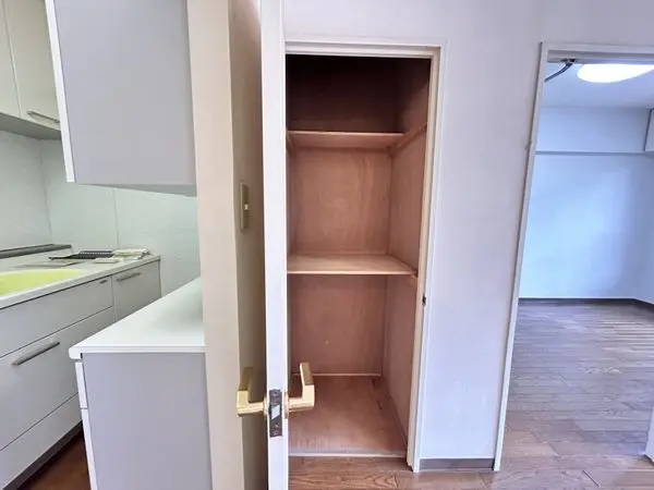 昭島つつじが丘ハイツ北住宅団地　２０号棟