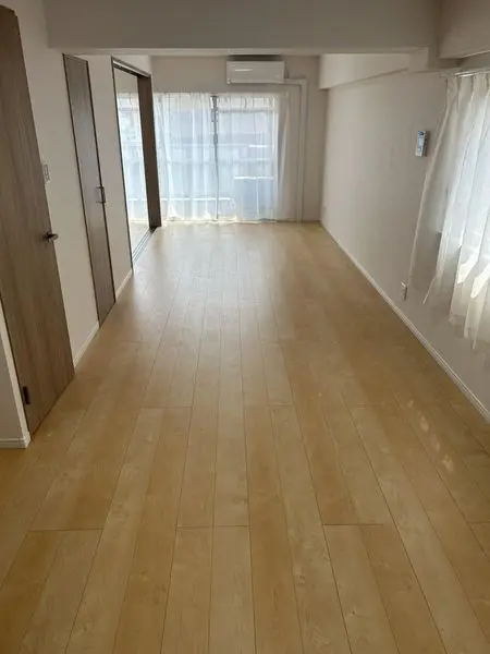 皐月マンシヨン那の川