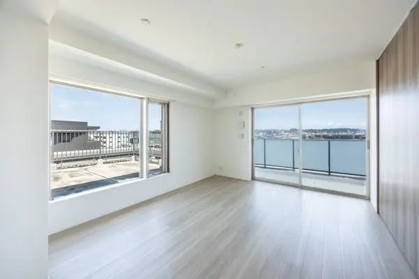 レーベン鵠沼海岸BLUENOVA