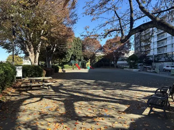 横浜市瀬谷区三ツ境土地