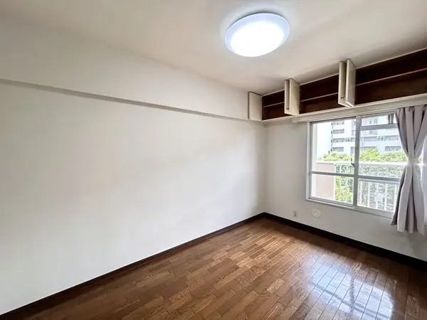 昭島つつじが丘ハイツ北住宅団地　２０号棟