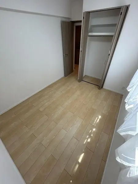 皐月マンシヨン那の川