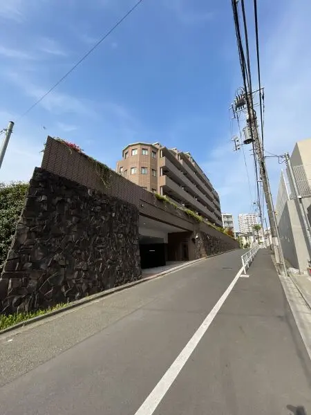 ライオンズガーデン初台
