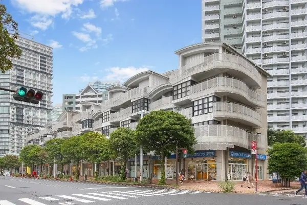 ヨコハマポートサイドロア参番館