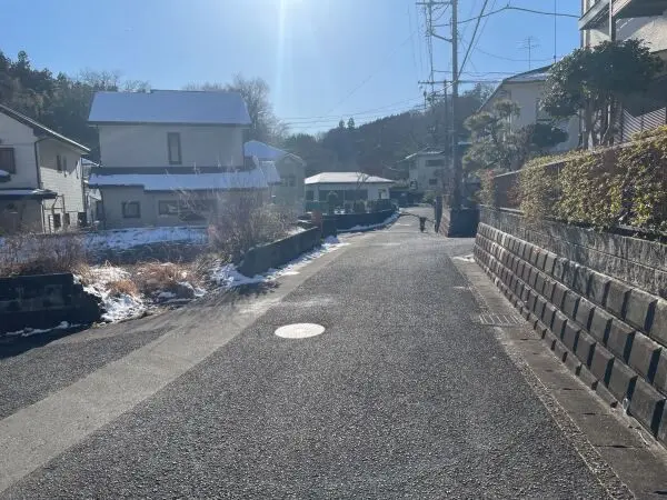 前面道路含む外観