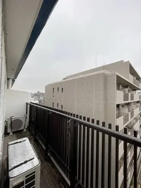 秀和大山レジデンス