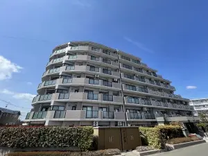 ナイスアーバン鶴ケ谷ヒルズ