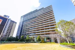 ＨＡＲＵＭＩ　ＦＬＡＧ　ＰＡＲＫ　ＶＩＬＬＡＧＥ　Ｂ棟