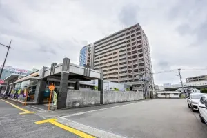 アンピール香椎駅前
