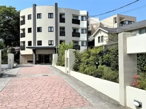 ゼファー鎌倉由比ガ浜