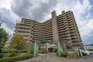 グローサス朝霞台