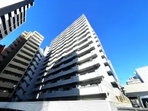 サンパーク高岳駅前