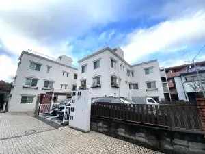 ユーロコート梅ケ丘