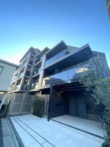 ファインスクェア明大前