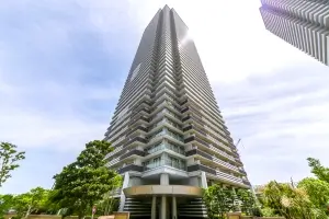 Ｗ　Ｃｏｍｆｏｒｔ　Ｔｏｗｅｒｓ　ＥＡＳＴ