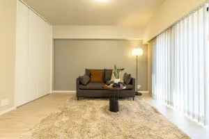 南向き・約5.2帖の洋室