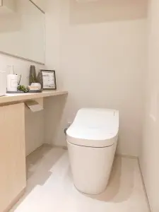 温水洗浄機能付きトイレ
