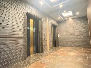 ＴＨＥ　ＴＯＷＥＲ　ＫＯＩＳＨＩＫＡＷＡ