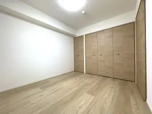 ファインスクェア明大前