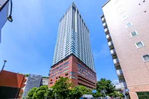 クロスエアタワー