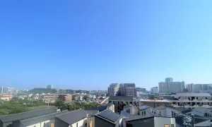 南東側バルコニーからの眺望、眺望は永続的に保証されるものではありません