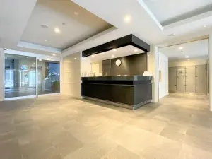 プレサンスロジェ上前津駅前２