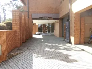 ロワ・ヴェール岡本