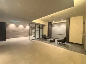 プレサンスロジェ栄