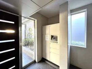 ファミリア－レ八熊通