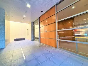 ザ・タワーズ・ウエスト