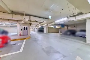 駐車場　月額使用料18000円～29000円