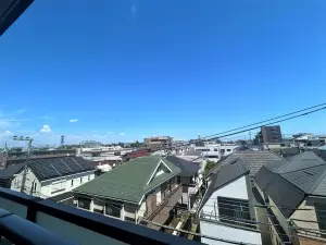 バルコニーからの眺望（北東臨む）　眺望に関しては永続的に保証されるものではありません