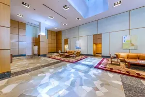 Ｗ　Ｃｏｍｆｏｒｔ　Ｔｏｗｅｒｓ　ＥＡＳＴ